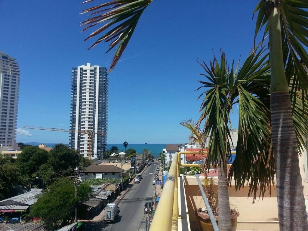 Dacha Beach Lejlighedshotel Pattaya Eksteriør billede