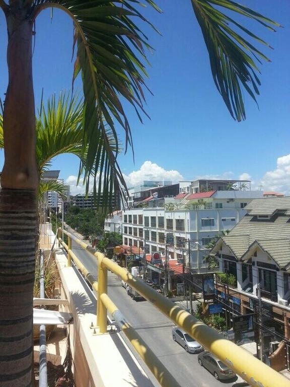 Dacha Beach Lejlighedshotel Pattaya Eksteriør billede